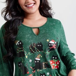 BloomChic Green Top for CAT LOVERS